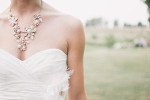 Guide des tendances bijoux fantaisie et accessoires de mode pour homme et femme